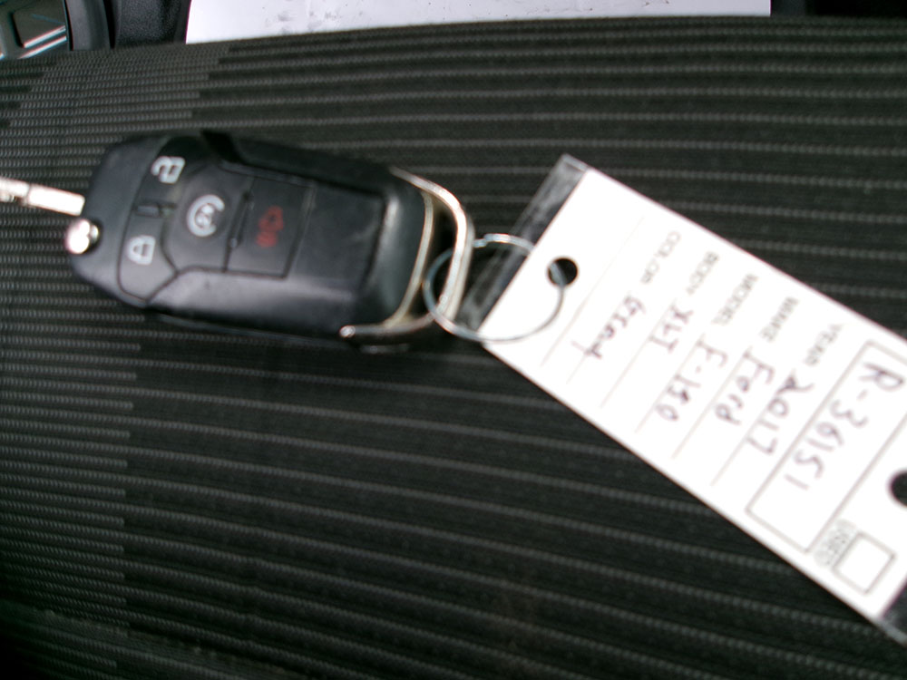 
								FORD F-150 XLT SUPER CREW CAB full									