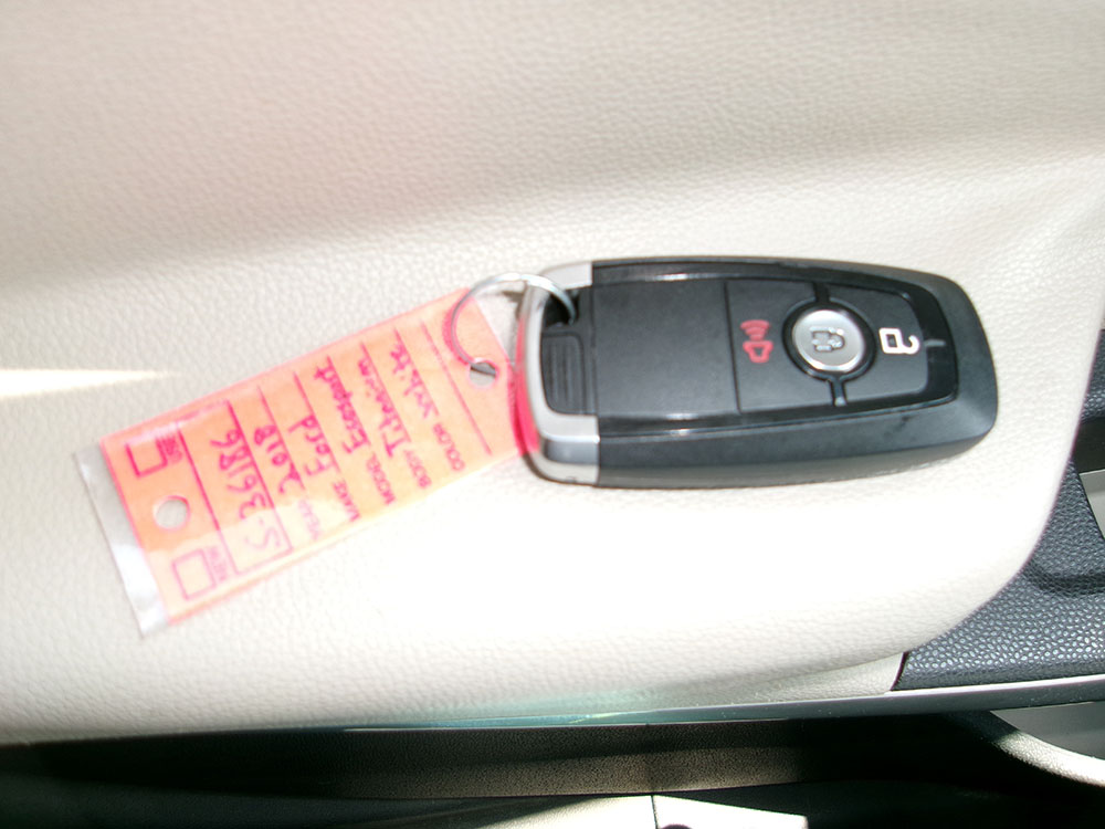 
								FORD ECOSPORT TITANIUM full									