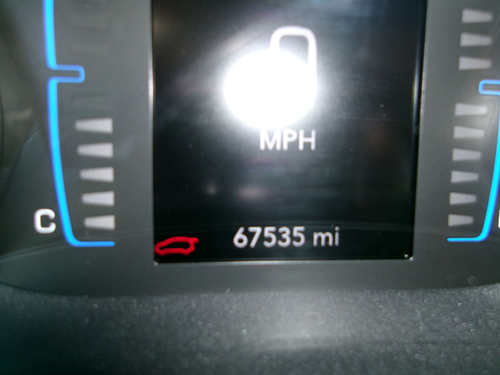 
								CHRYSLER VOYAGER LX full									