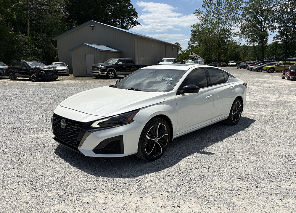 2024 Nissan Altima 2.5 SR AWD's photo