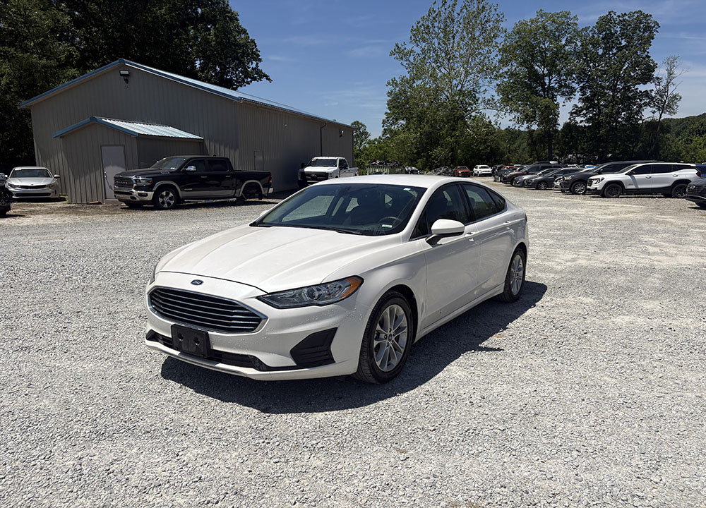 2019 Ford Fusion SE FWD's photo