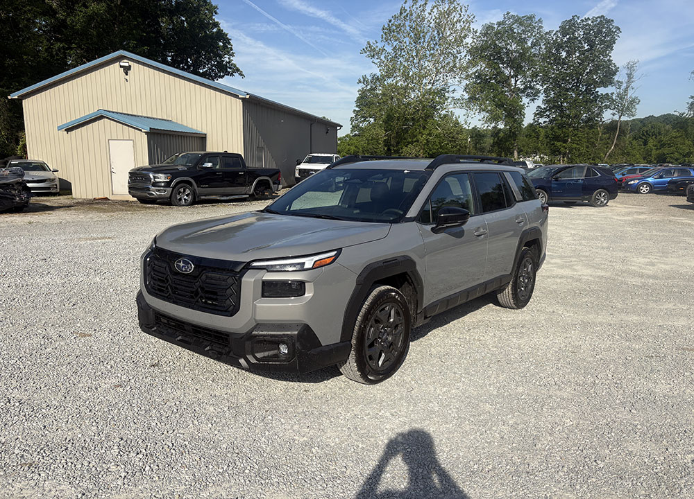2026 Subaru Outback Premium's photo