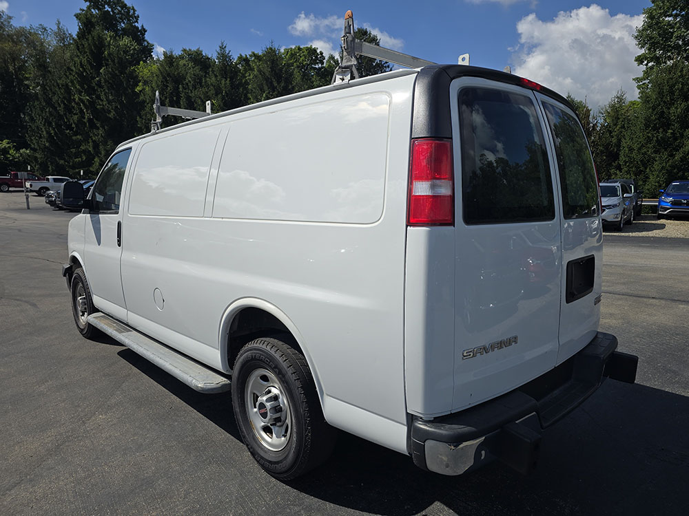 
								2020 GMC Savanna 2500 Cargo full									