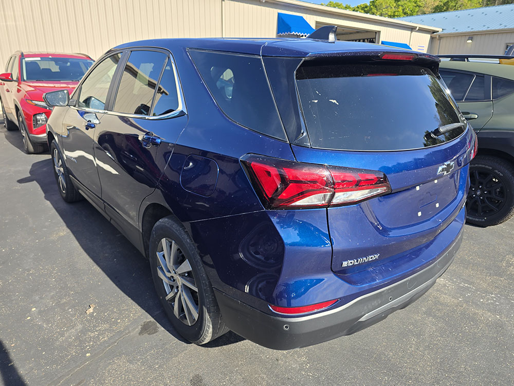 
								2022 Chevrolet Equinox LT full									