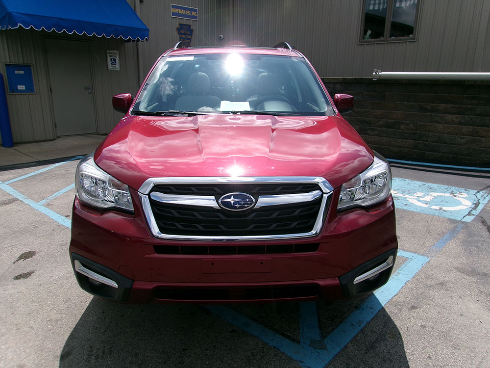 
								2017 Subaru Forester Premium full									