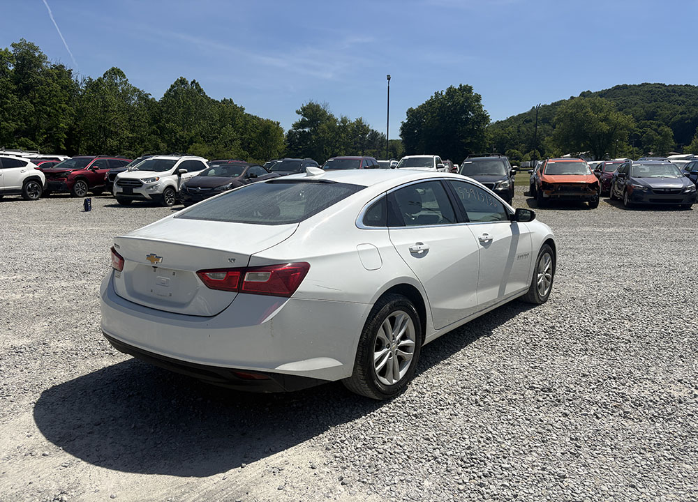 
								2016 Chevrolet Malibu LT full									