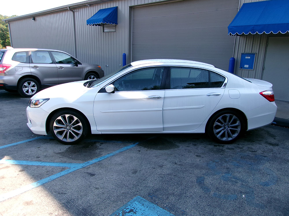 
								2015 Honda Accord Sport full									