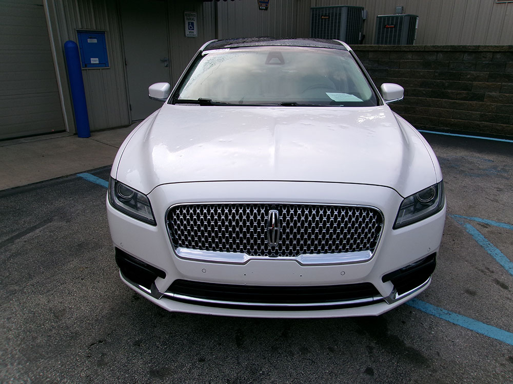 
								2018 Lincoln Continental Reserve full									