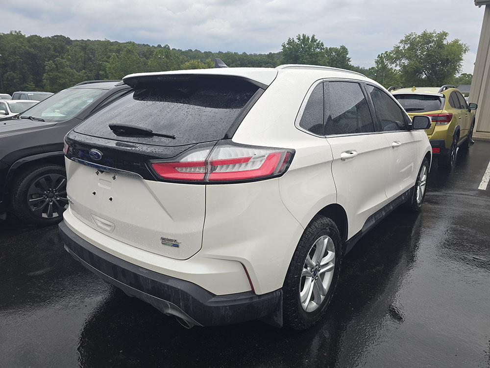 
								2019 Ford Edge SEL full									