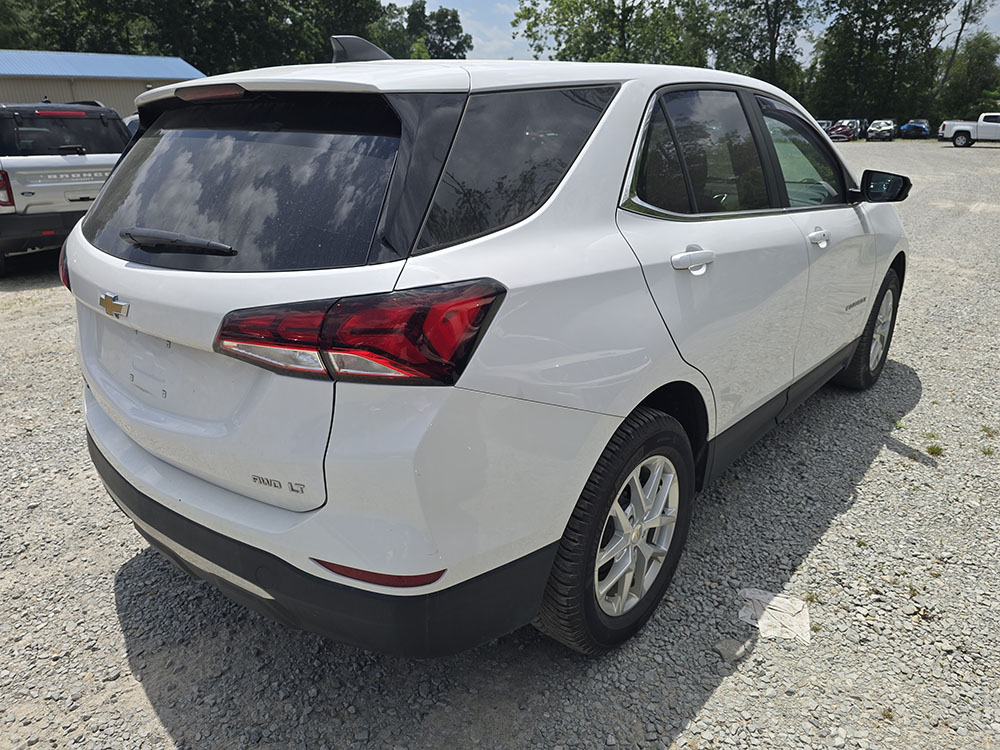 
								2022 Chevrolet Equinox LT full									