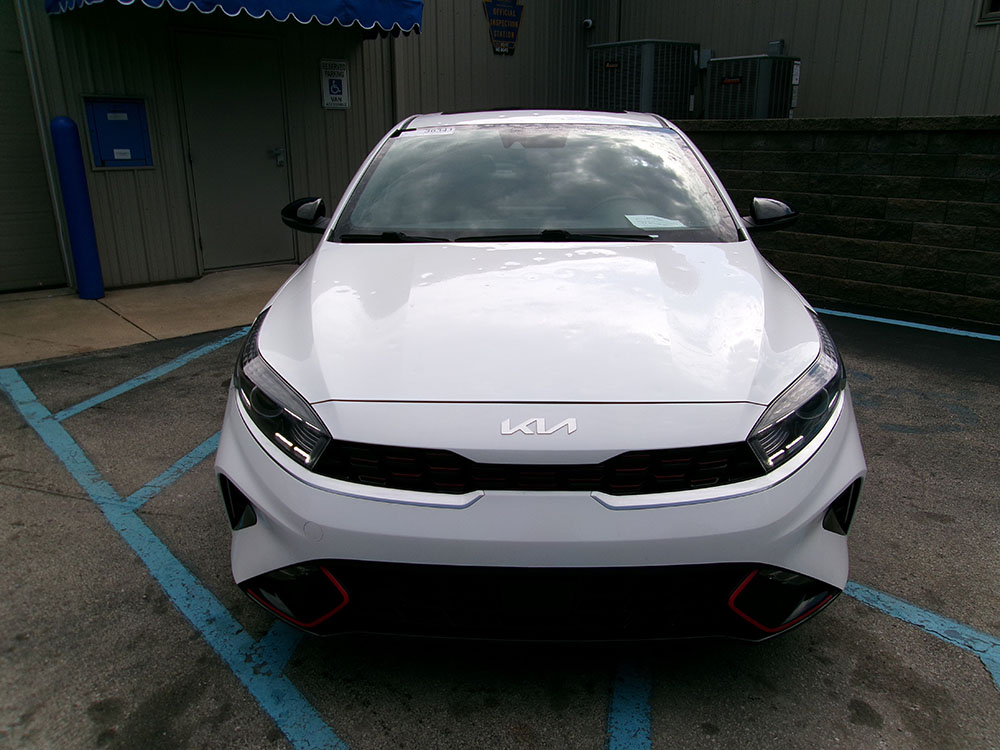 
								2022 KIA Forte GT-Line full									