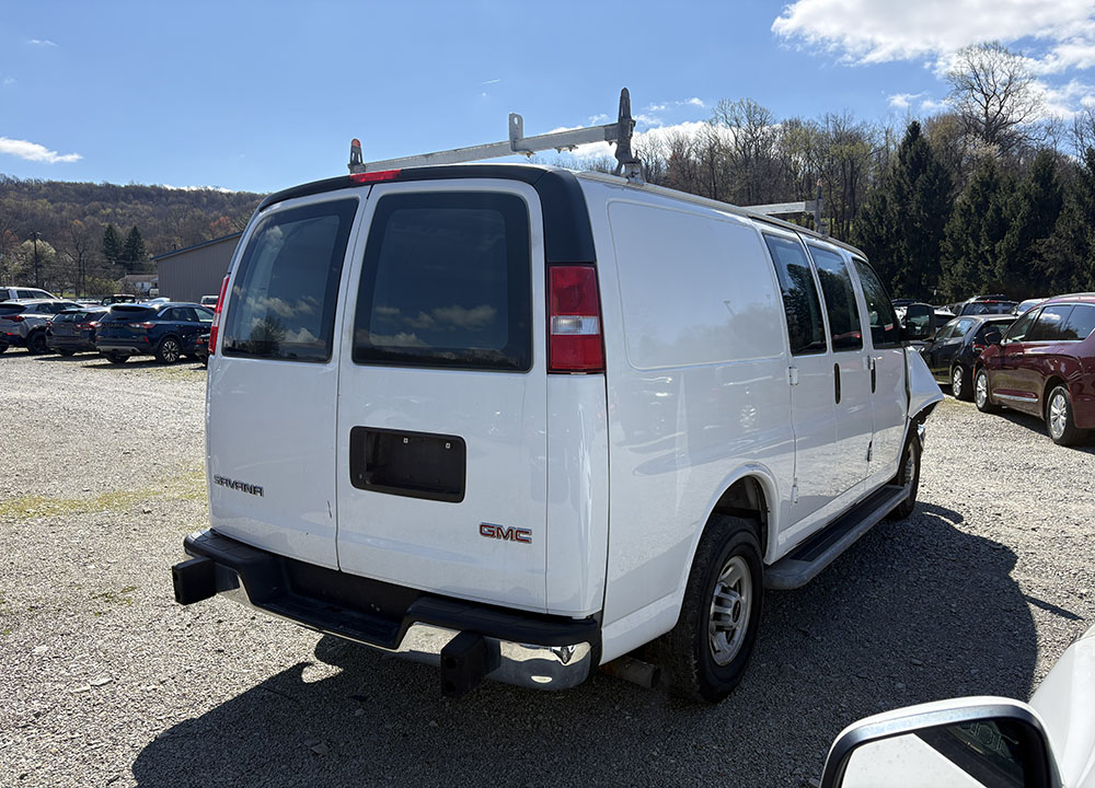 
								2020 GMC Savanna 2500 Cargo full									