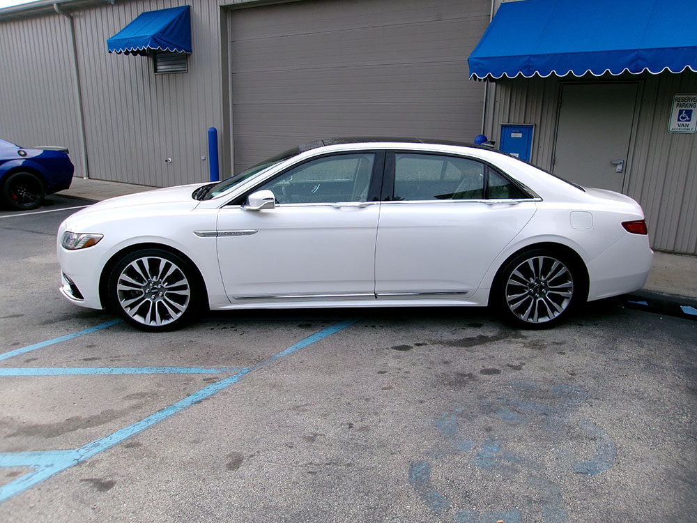 
								2018 Lincoln Continental Reserve full									