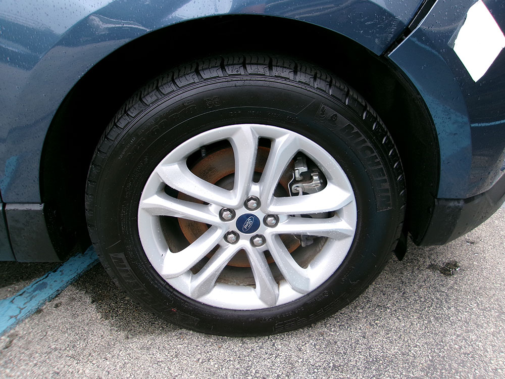 
								2019 Ford Edge SEL full									