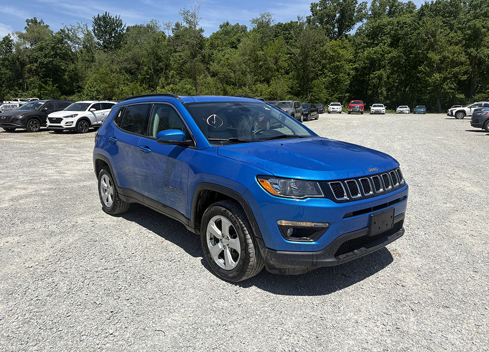 
								2018 Jeep Compass Latitude full									