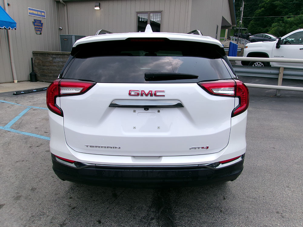 
								2024 GMC Terrain AT4 full									