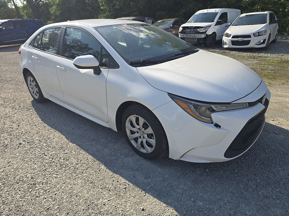 
								2020 Toyota Corolla LE full									