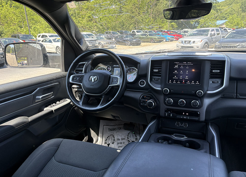 
								2021 RAM 1500 Big Horn Ex Cab full									