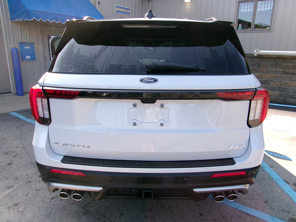 
								2025 Ford Explorer Platinum full									