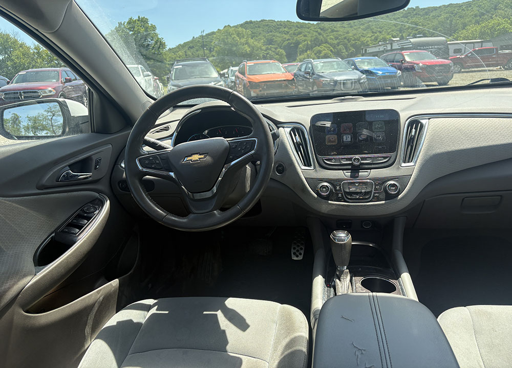 
								2016 Chevrolet Malibu LT full									