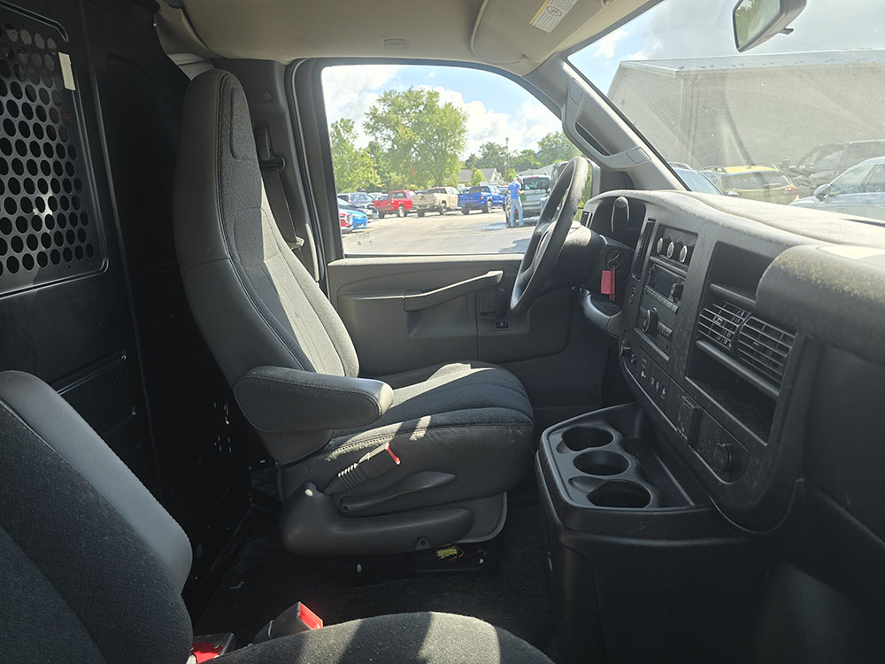 
								2020 GMC Savanna 2500 Cargo full									