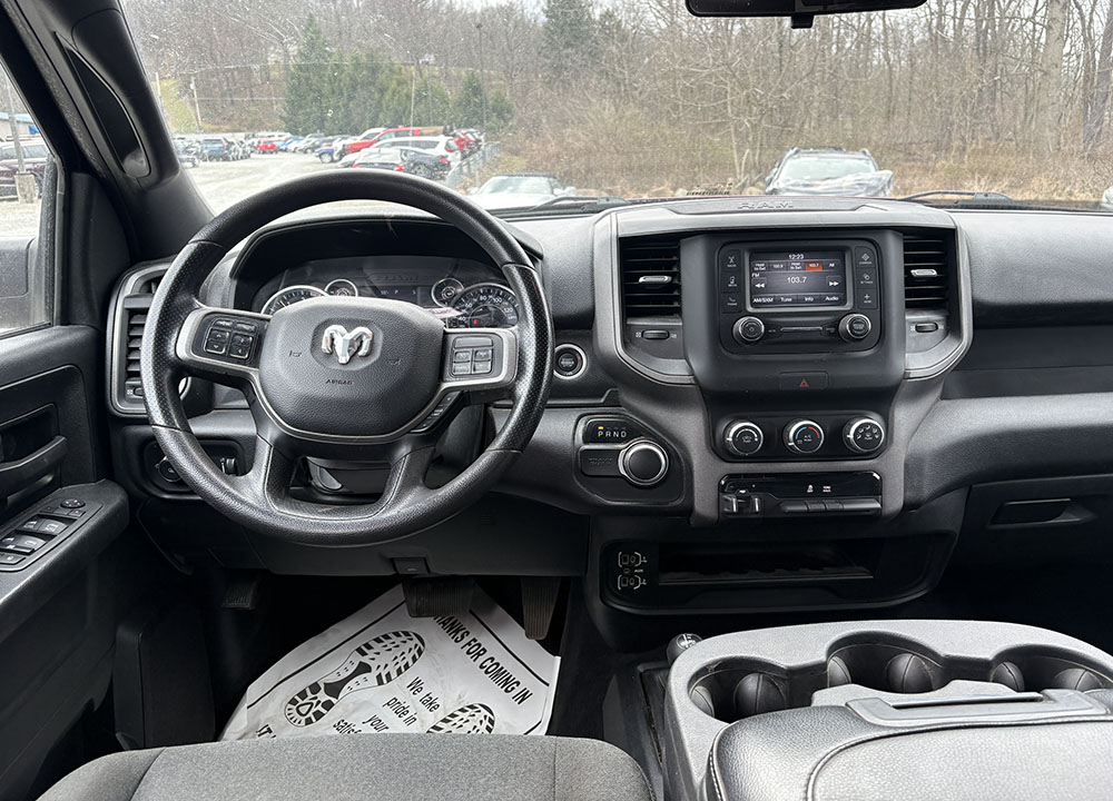 
								2022 RAM 2500 Tradesman Crew Cab full									