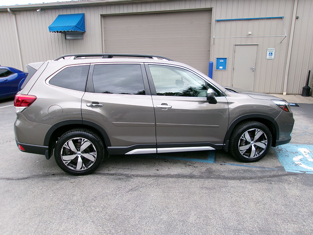 
								2019 Subaru Forester Touring full									