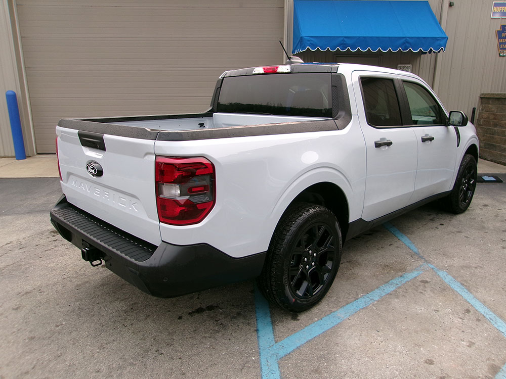 
								2025 Ford Maverick XLT full									