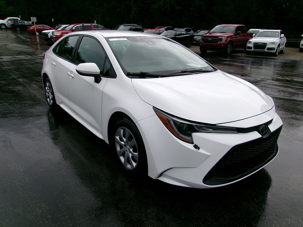 
								2020 Toyota Corolla LE full									