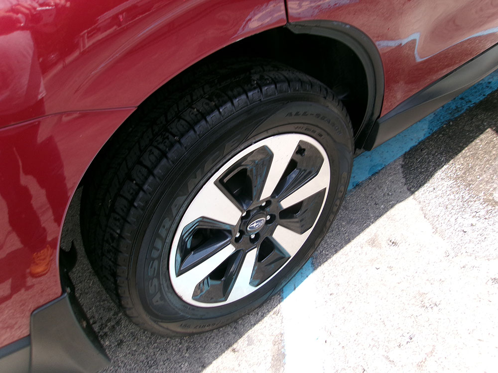 
								2017 Subaru Forester Premium full									