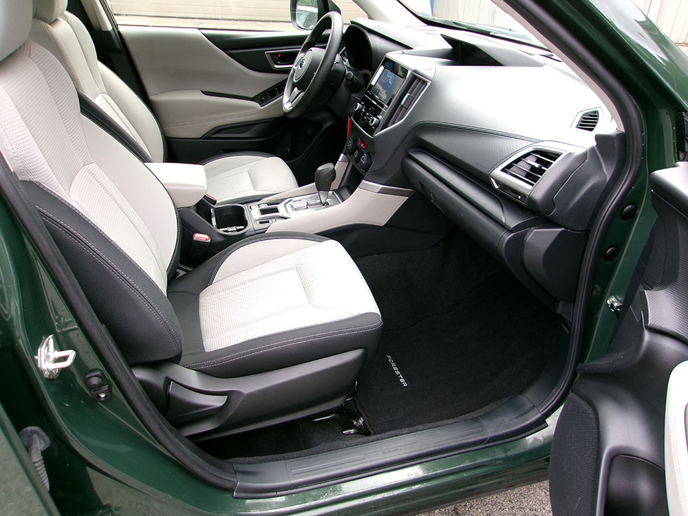 
								2023 Subaru Forester full									