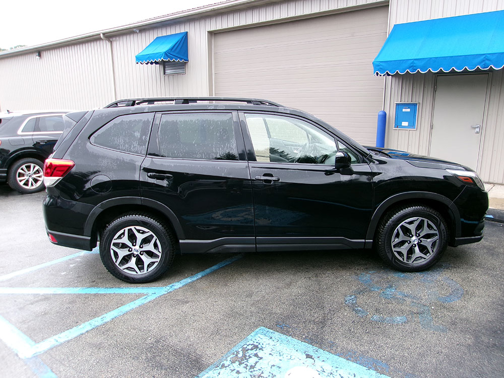 
								2024 Subaru Forester Premium full									