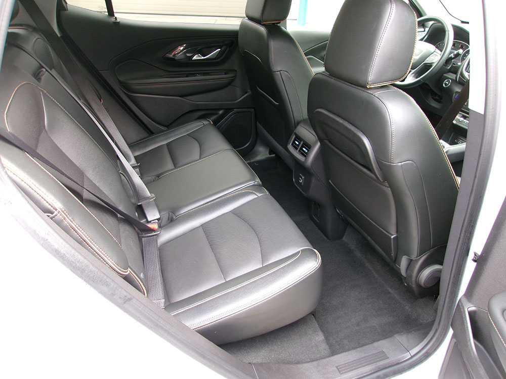 
								2024 GMC Terrain AT4 full									