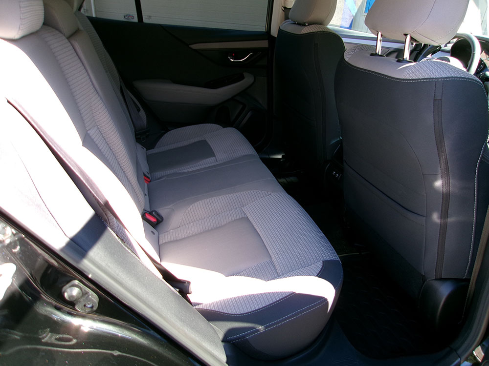 
								2020 Subaru Outback Premium full									