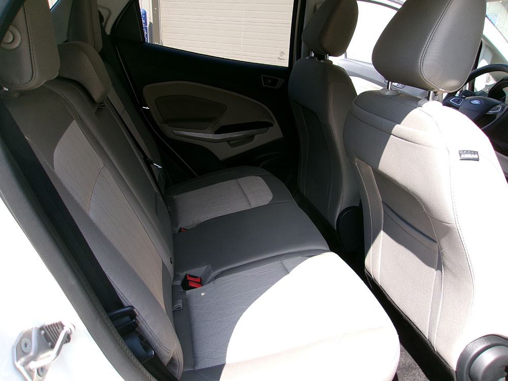 
								2021 Ford EcoSport SE full									