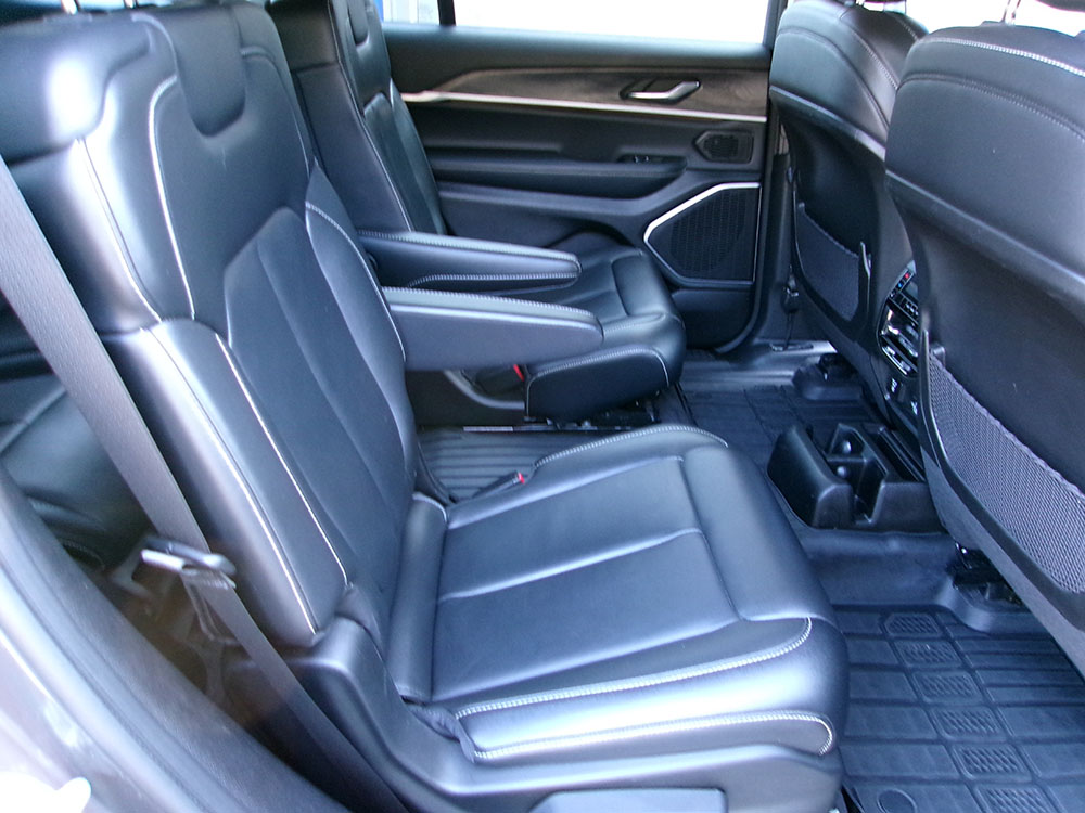 
								2021 Jeep Grand Cherokee Limited full									
