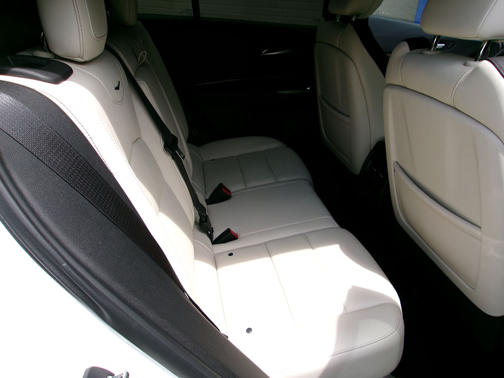 
								2023 Cadillac XT4 Sport full									