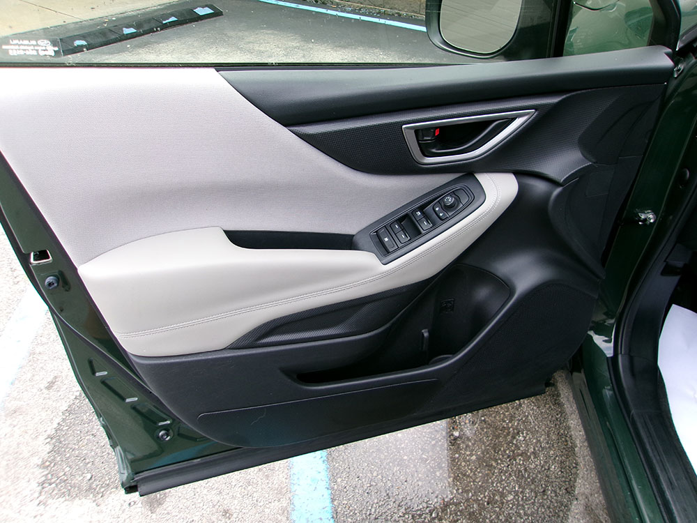 
								2023 Subaru Forester full									