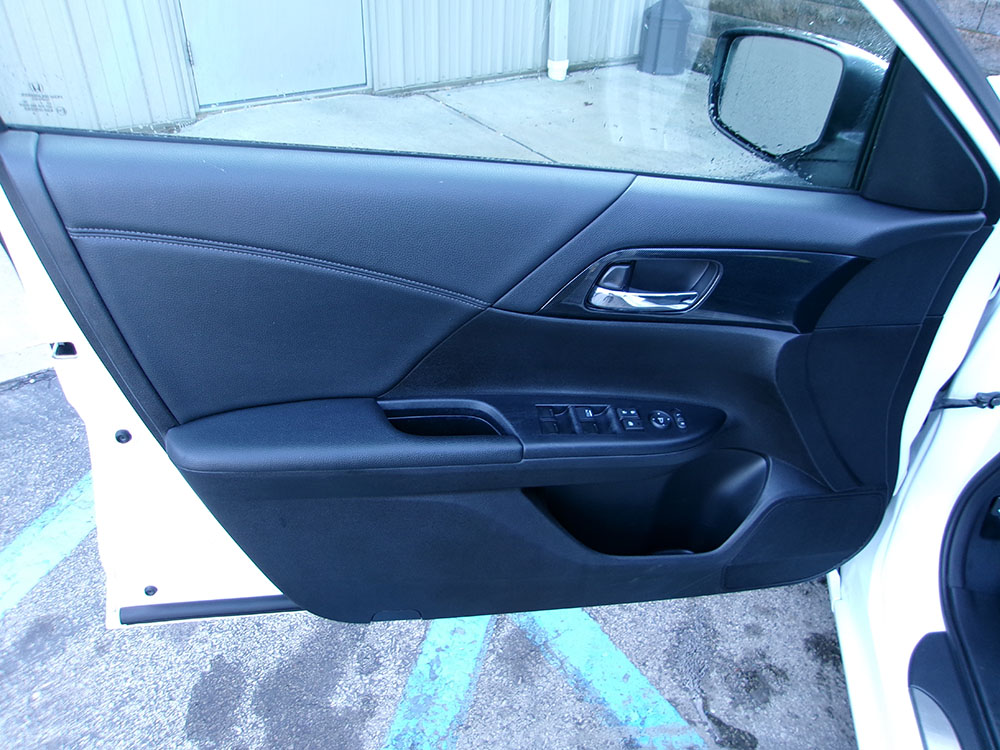 
								2015 Honda Accord Sport full									