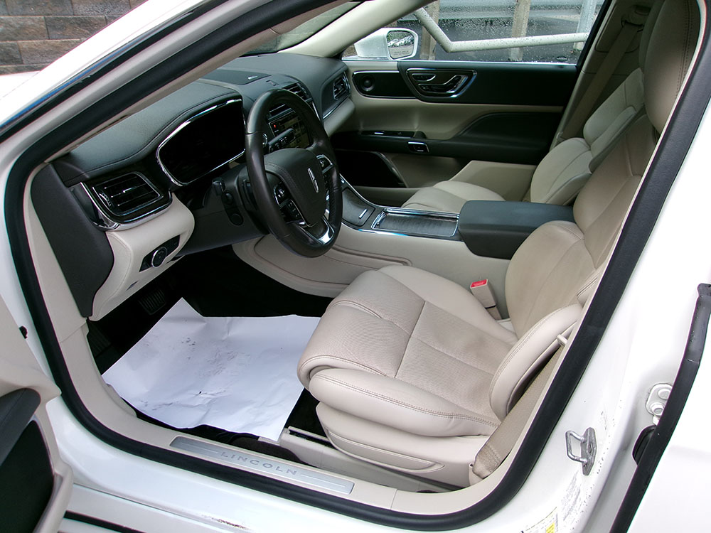 
								2018 Lincoln Continental Reserve full									