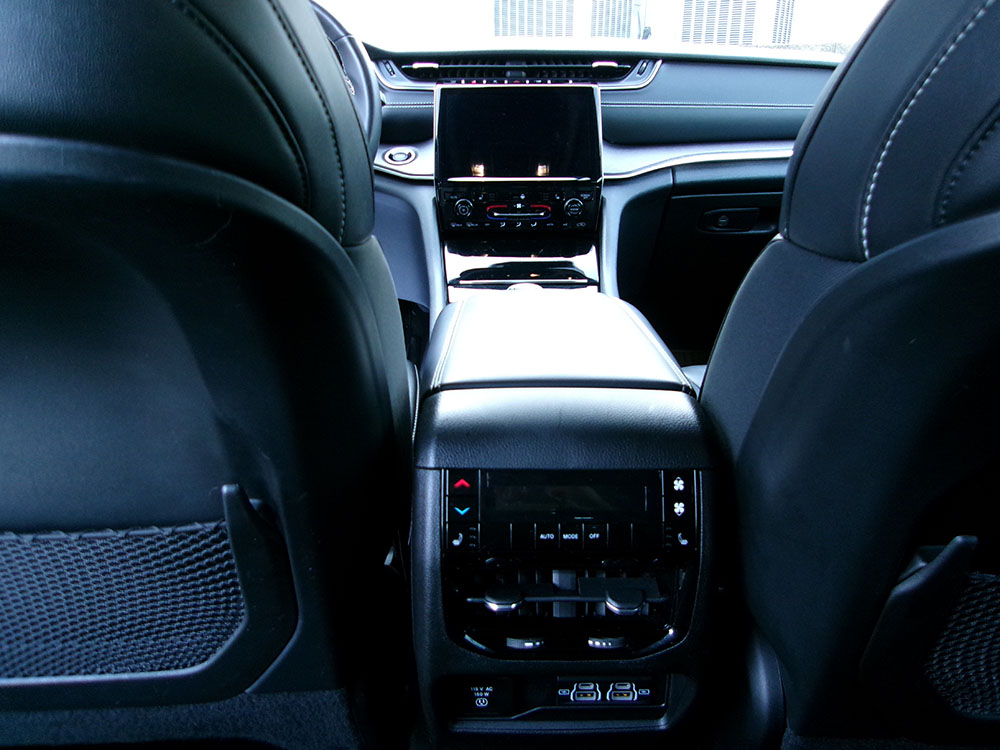 
								2021 Jeep Grand Cherokee Limited full									
