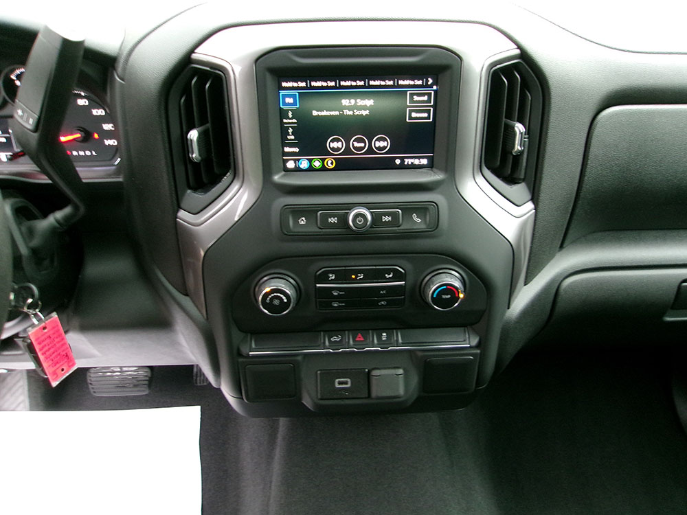 
								2019 Chevrolet Silverado 1500 Custom Crew Cab full									