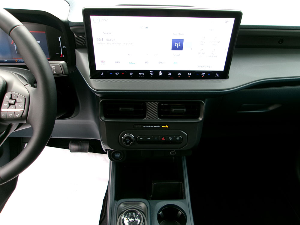
								2025 Ford Maverick XLT full									
