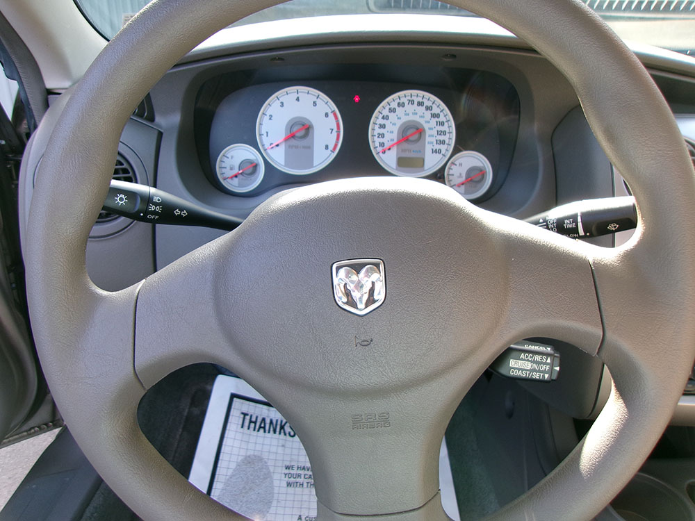 
								2003 Dodge Stratus SXT full									