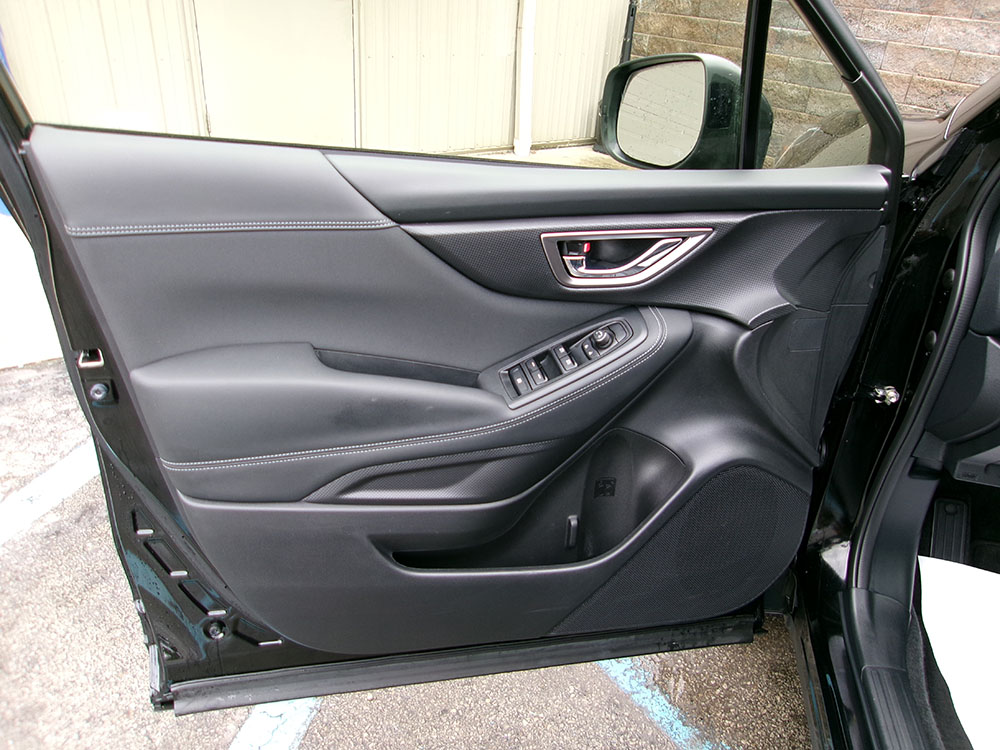 
								2024 Subaru Forester Premium full									