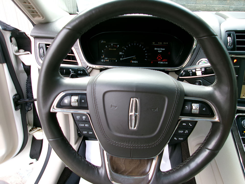 
								2018 Lincoln Continental Reserve full									