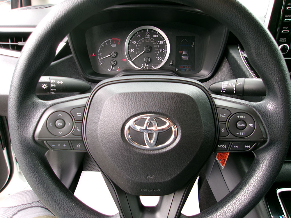 
								2020 Toyota Corolla LE full									