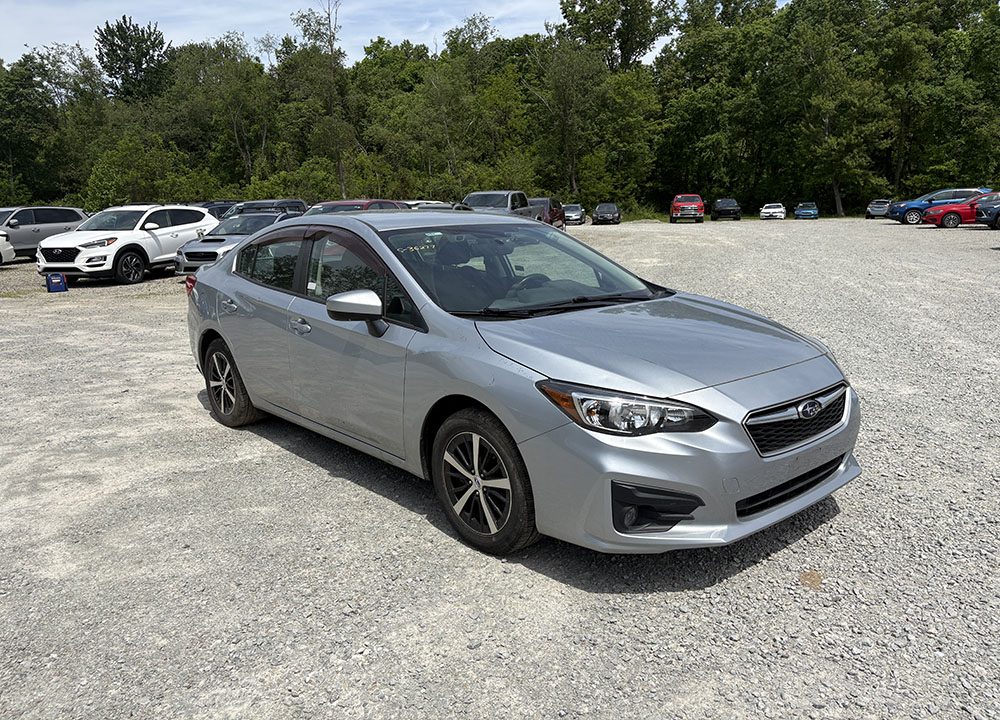 
								2019 Subaru Impreza Premium full									