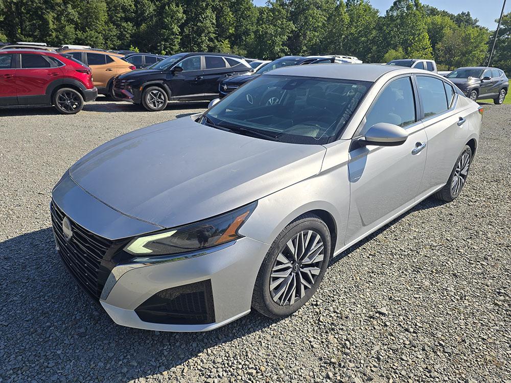 2023 Nissan Altima SV
