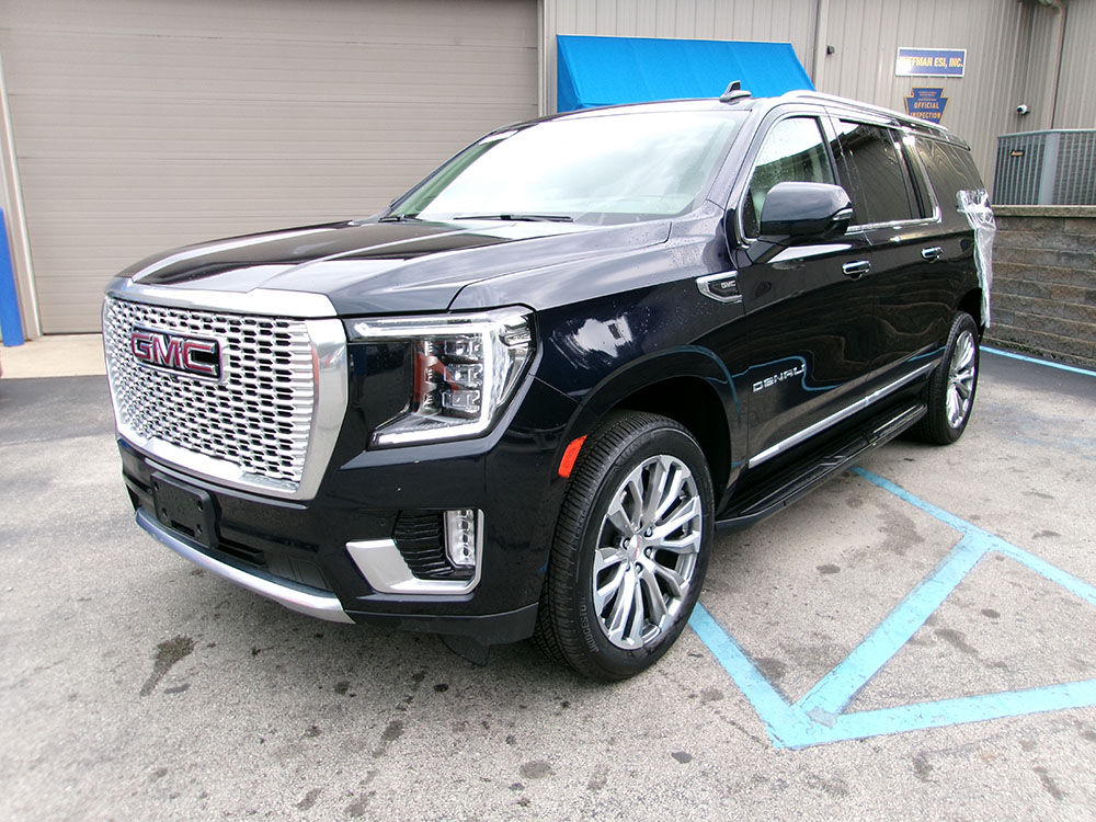 
								2024 GMC Yukon XL Denali full									